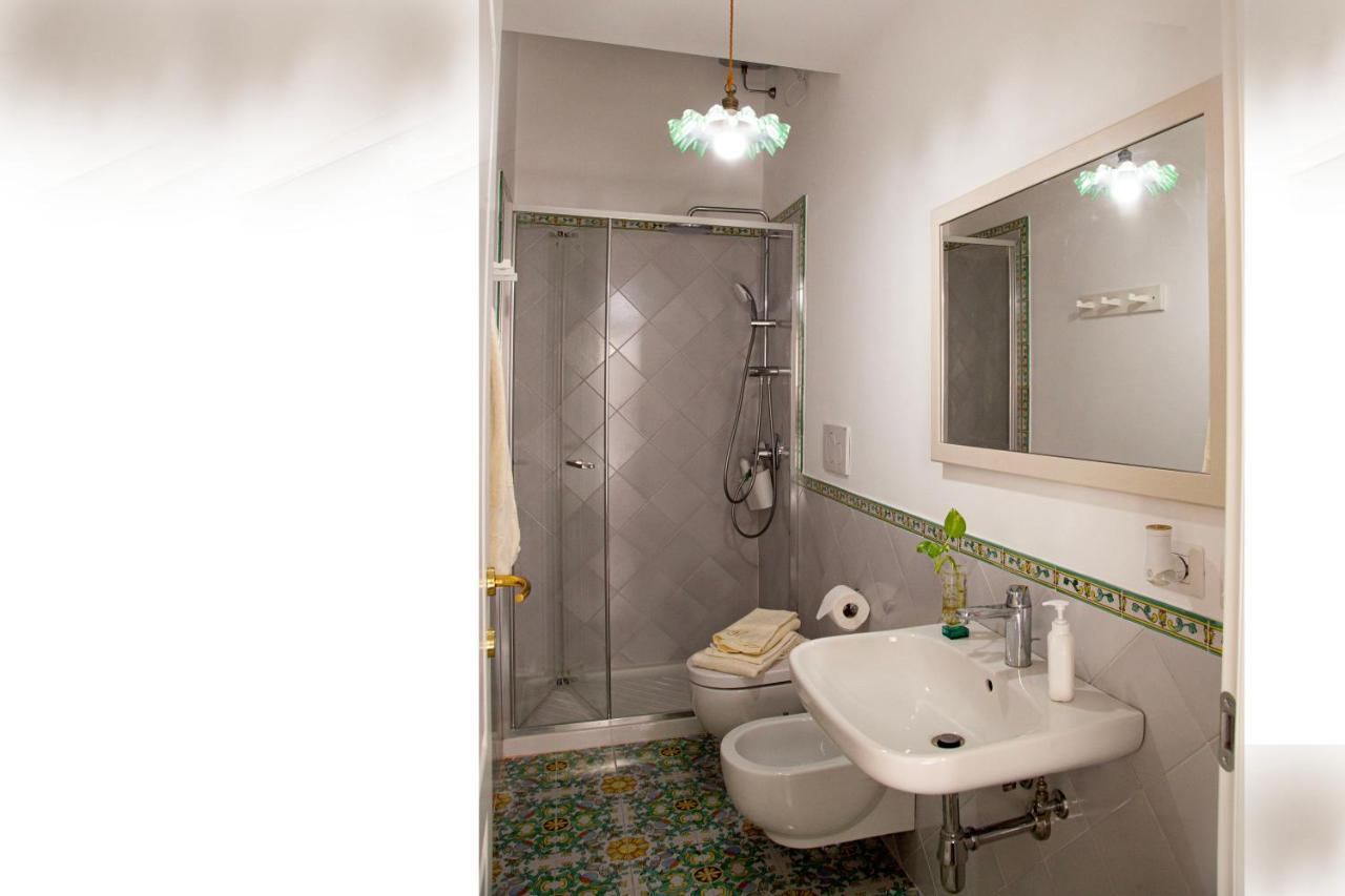 Tu Casa: Picturesque Guest House Napoli Exterior photo